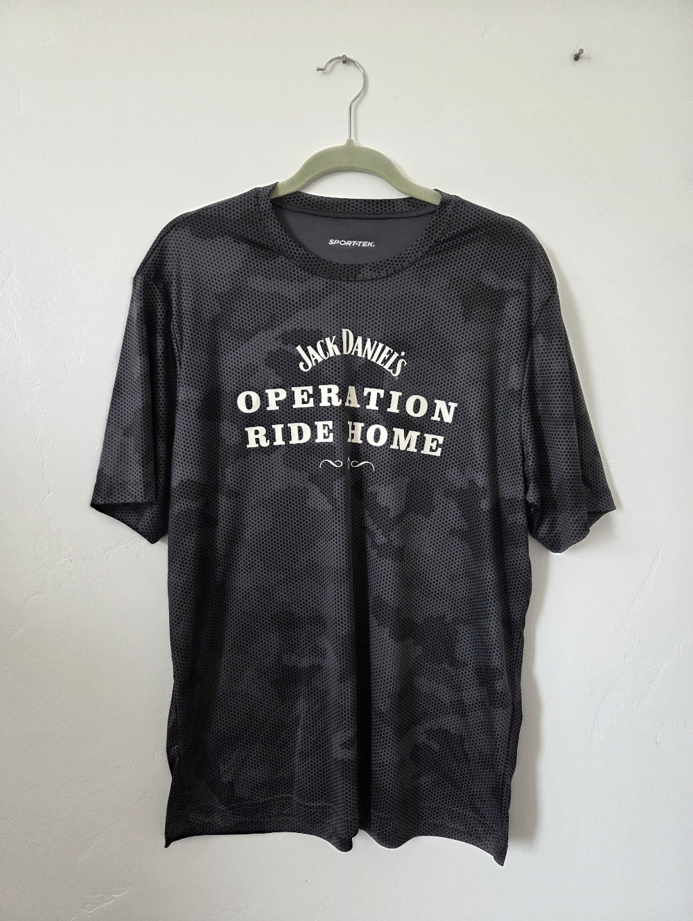 Jack Daniels Operation Ride Home T-shirt  Camo Bartender Barmaid Theme Night L